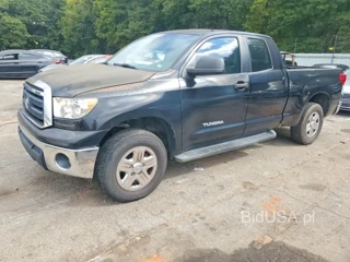 TOYOTA TUNDRA DOUBLE CAB SR5