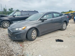 FORD FUSION S