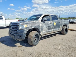 TOYOTA TUNDRA SR5