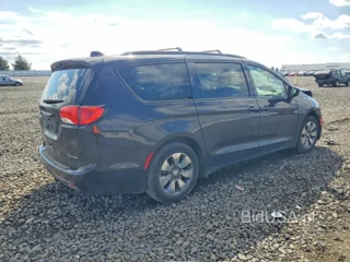 CHRYSLER PACIFICA HYBRID TOURING L