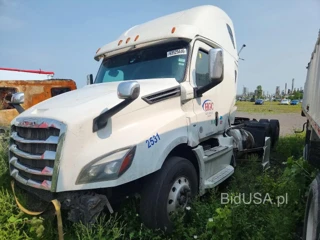 FREIGHTLINER CASCADIA 126