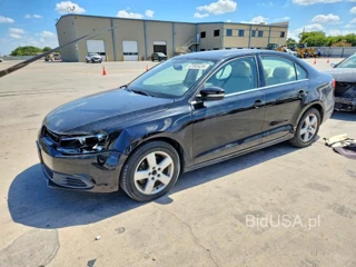VOLKSWAGEN JETTA SE