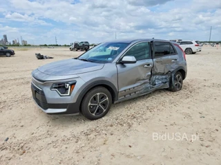 KIA NIRO LX