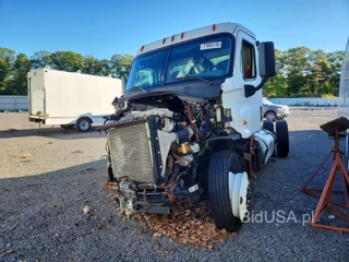 FREIGHTLINER CASCADIA 113