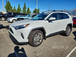 TOYOTA RAV4 XLE PREMIUM