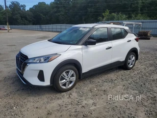 NISSAN KICKS S