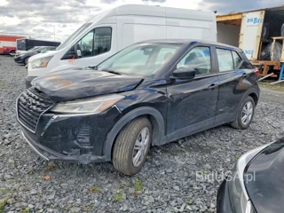 NISSAN KICKS S
