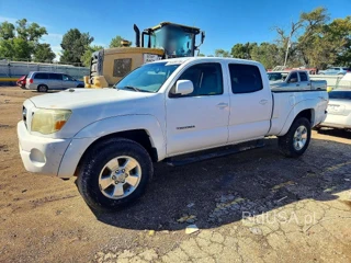 TOYOTA TACOMA DOUBLE CAB PRERUNNER LONG BED