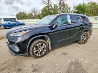 TOYOTA HIGHLANDER XLE