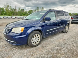 CHRYSLER TOWN & COUNTRY TOURING