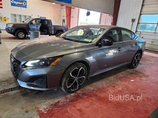 NISSAN ALTIMA SR