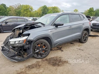 VOLKSWAGEN TAOS SE