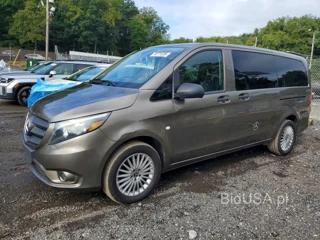 MERCEDES-BENZ METRIS