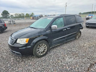 CHRYSLER TOWN-COUNTRY