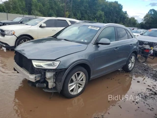 AUDI Q3 PREMIUM PLUS