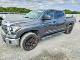 TOYOTA TUNDRA SR5