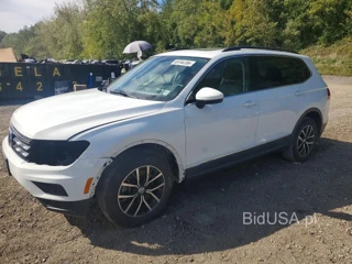VOLKSWAGEN TIGUAN SE