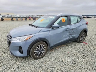 NISSAN KICKS SV