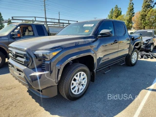 TOYOTA TACOMA SR5