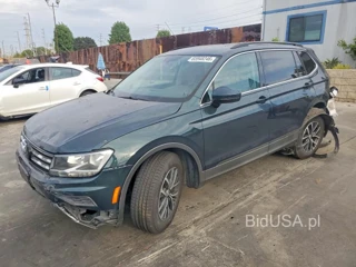 VOLKSWAGEN TIGUAN SE