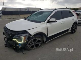 KIA NIRO EX
