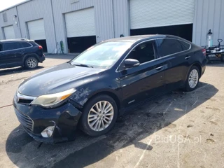 TOYOTA AVALON HYBRID LIMITED