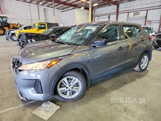 NISSAN KICKS S