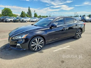 NISSAN ALTIMA SR