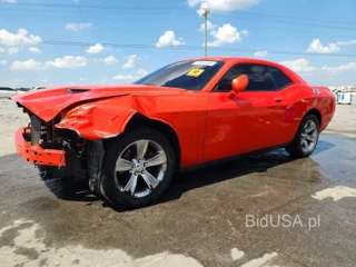 DODGE CHALLENGER SXT