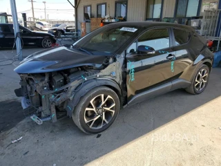 TOYOTA C-HR XLE