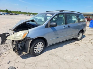 TOYOTA SIENNA CE 7 PASSENGER