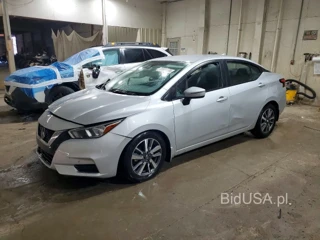 NISSAN VERSA SV