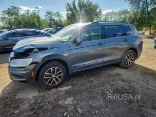 VOLKSWAGEN TIGUAN SE