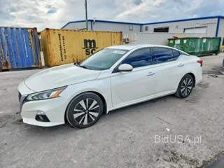 NISSAN ALTIMA SV