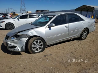 TOYOTA CAMRY XLE