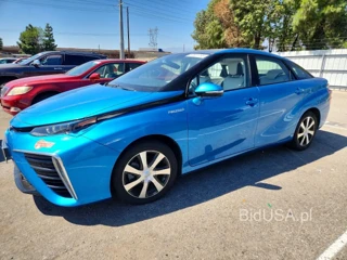 TOYOTA MIRAI BASE