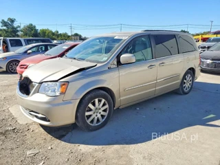 CHRYSLER TOWN & COUNTRY TOURING