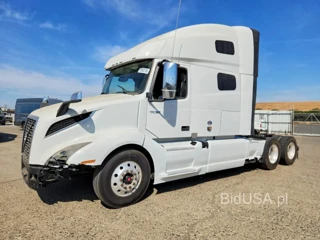 VOLVO VNL