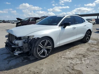 VOLVO S60 T5 R-DESIGN
