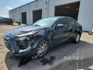 TOYOTA YARIS IA BASE