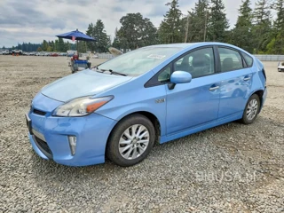 TOYOTA PRIUS PLUG-IN HYBRID BASE