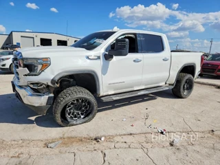 GMC SIERRA K1500 SLT