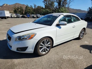 VOLVO C70 T5