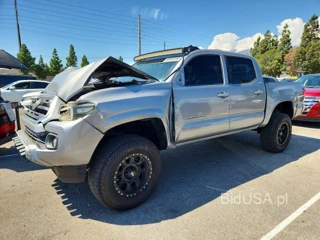 TOYOTA TACOMA SR5