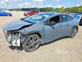 TOYOTA PRIUS XLE