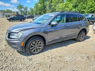 VOLKSWAGEN TIGUAN SE