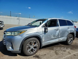 TOYOTA HIGHLANDER LE PLUS