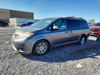 TOYOTA SIENNA XLE 8-PASSENGER