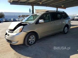 TOYOTA SIENNA XLE 7 PASSENGER