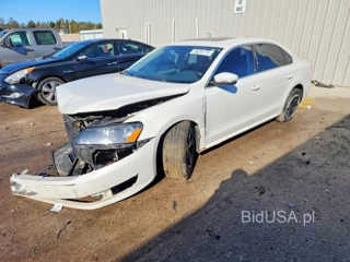 VOLKSWAGEN PASSAT SE